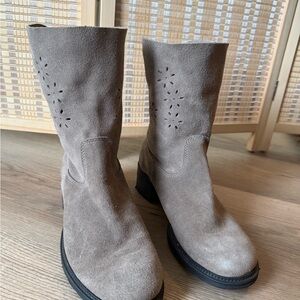Martino Suede Calf Boots | Taupe Size 8 B | Floral Cutouts | Chunky Block Heel